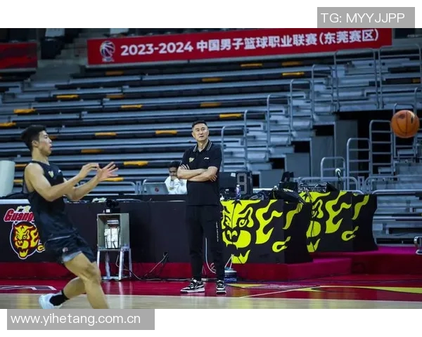 昔日王者CBA光环褪色状态下滑未来发展道路何去何从 昔日王者CBA光环褪色状态下滑未来发展道路何去何从